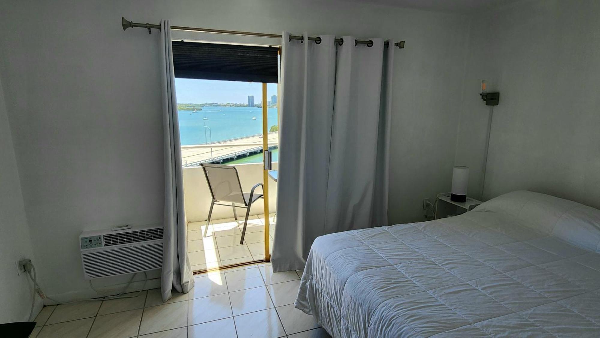 מיאמי ביץ' Bayfront Apartment Breathtaking Views- One Bedroom W Balcony- Living Room -Free Parking מראה חיצוני תמונה