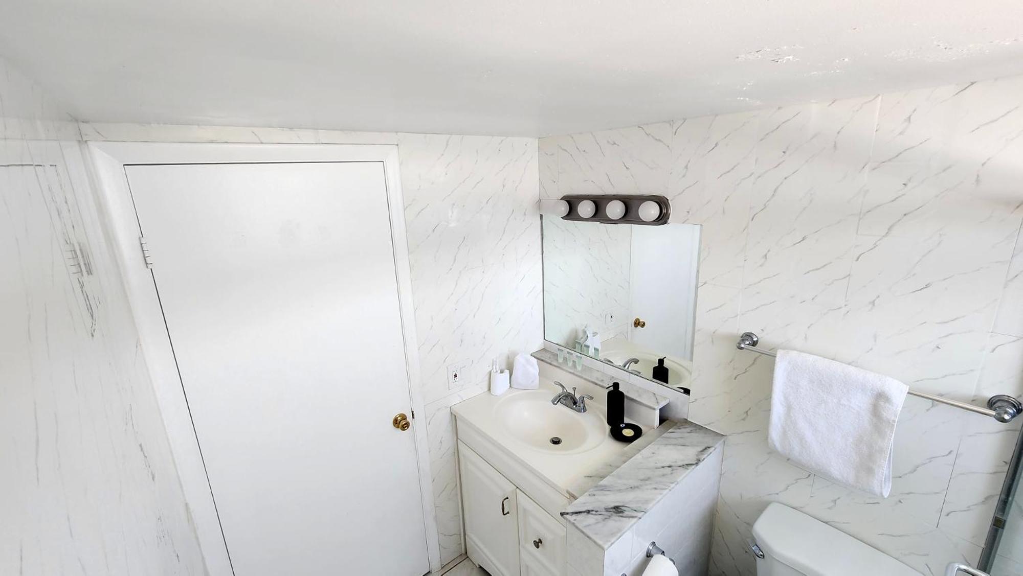 מיאמי ביץ' Bayfront Apartment Breathtaking Views- One Bedroom W Balcony- Living Room -Free Parking מראה חיצוני תמונה